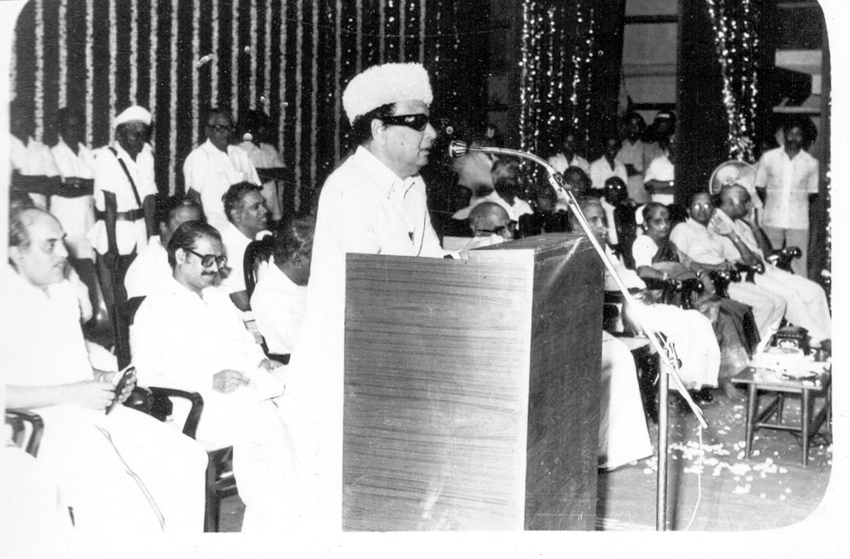 எம்ஜிஆர் - மபொசி